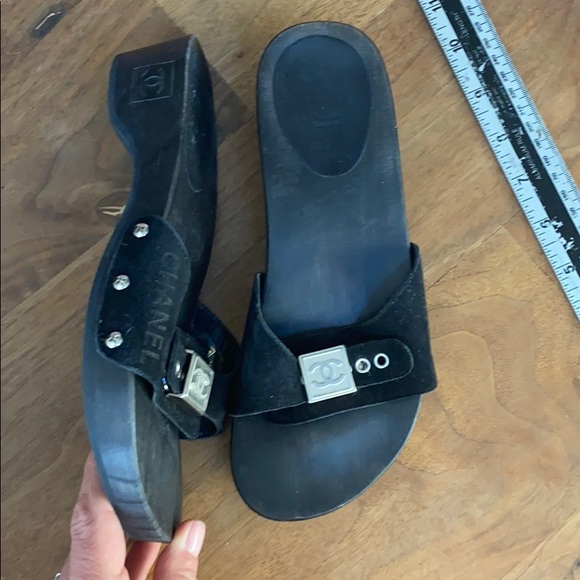 Vintage Chanel sandals - Picture 4 of 7